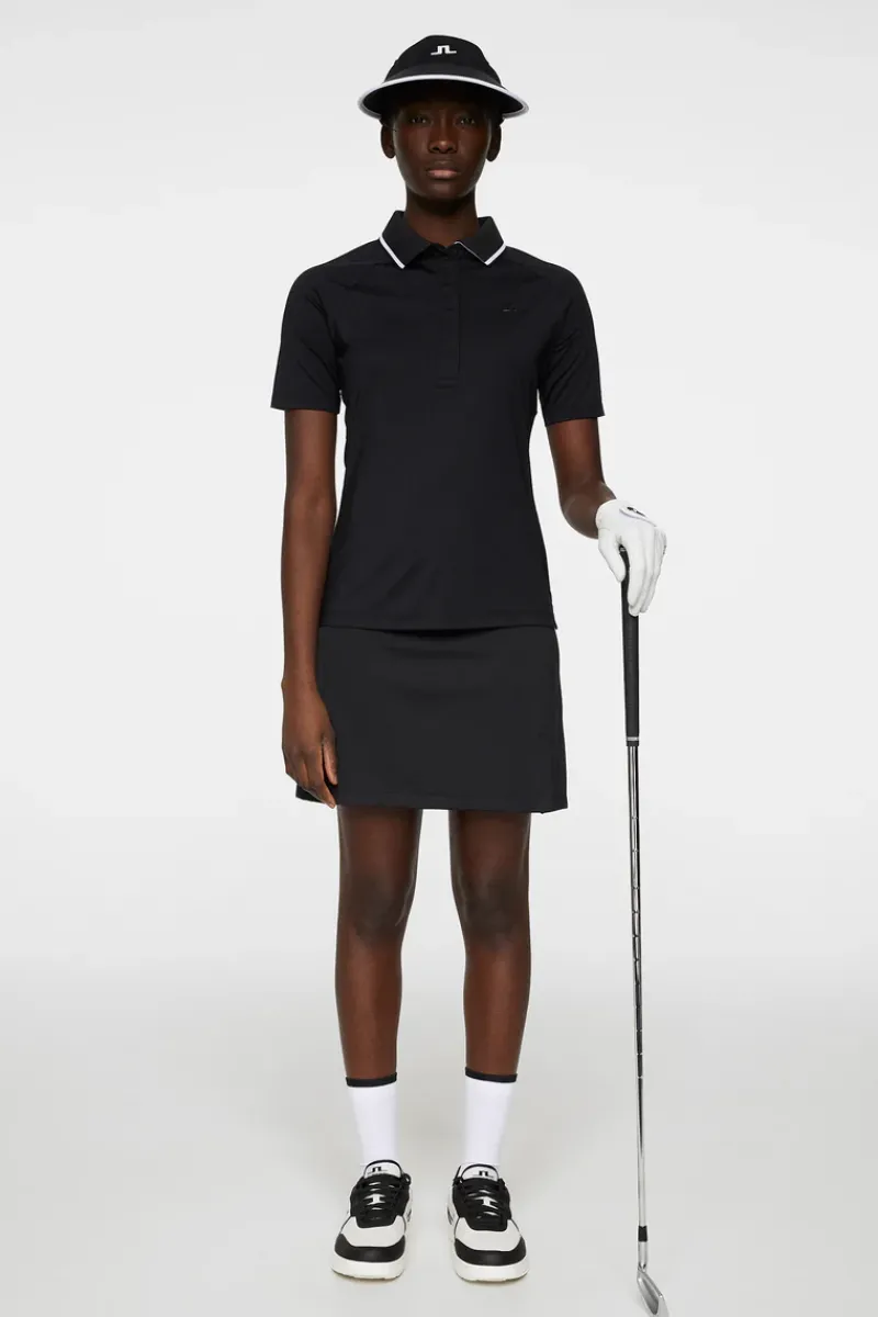 Amy Polo|J.Lindeberg Online